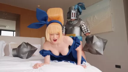 Мегарыцарь не снимая доспехи трахает графиню в пизду